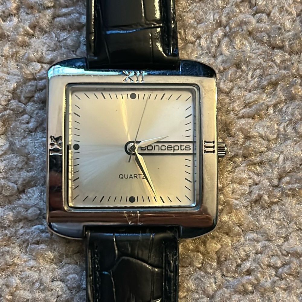 Concepts women’s vintage 90’s retro silver/black adjustable bracelet‎ watch - Picture 2 of 7